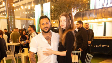 אוהד בוזגלו ואלכסה דריה (צילום: omg design)