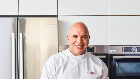 חמ"ל הסופגניות של BOSCH ומיקי שמו  (צילום: נמרוד סונדרס)