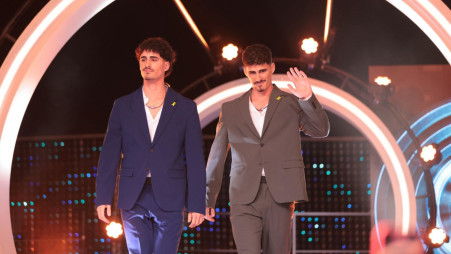 נועם וברק מדר בכניסתם לבית האח הגדול (צילום: מיכה לובטון)