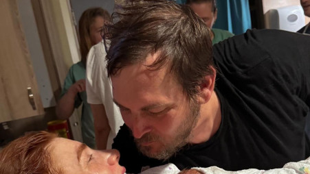 מאיה ורטהיימר ואסף זמיר הורים לשניים (צילום: צילום מסך אינסטגרם)