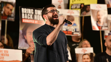 חנן בן ארי (צילום: אבשלום ששוני)