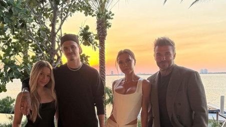 דיוויד, ויקטוריה, רומיאו והרפר בקהאם (צילום: אינסטגרם)