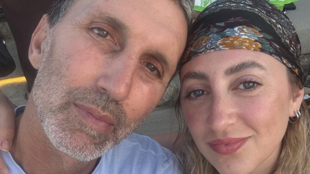 אריק בנאדו והבת זוג החדשה (צילום: מתוך אינסטגרם)