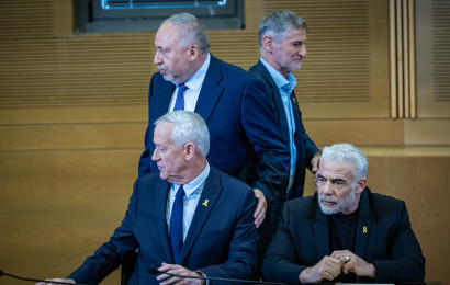 ליברמן. מארבעה נותרו שלושה (צילום: יונתן זינדל, פלאש 90)