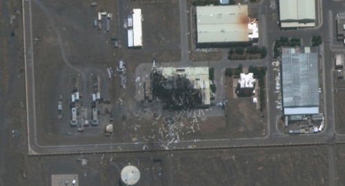צילום לוויין של הנזק שנגרם לאתר הגרעין בנתנז (צילום: רויטרס)