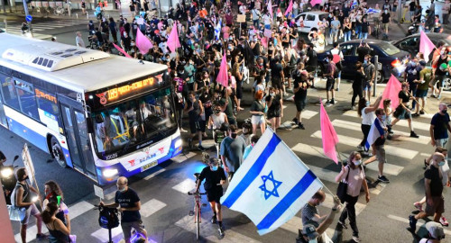 מחאות נגד נתניהו בתל אביב (צילום: אבשלום ששוני)
