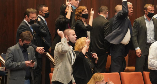 ההצבעה על הקמת ועדת החקירה לפרשת הצוללות (צילום: דוברות הכנסת, שמוליק גרוסמן)