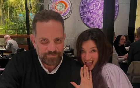 מיקי לאון ואשתו לעתיד אלינה (צילום: מתוך אינסטגרם)