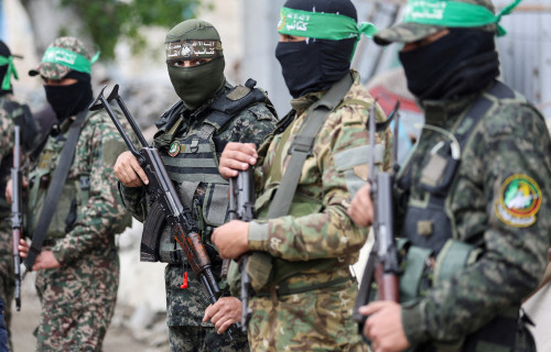מחבלי חמאס (צילום: REUTERS/Ramadan Abed/File Photo)