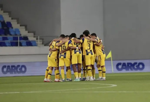 רק לא עוד אולימפיאקוס. שחקני מכבי תל אביב (צילום: אתר רשמי, מכבי תל אביב)