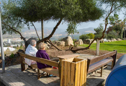 קשישים (צילום: לירון מולדובן)