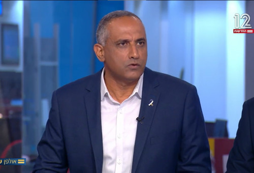 דדי שמחי באולפן שישי (צילום: צילום מסך חדשות 12)