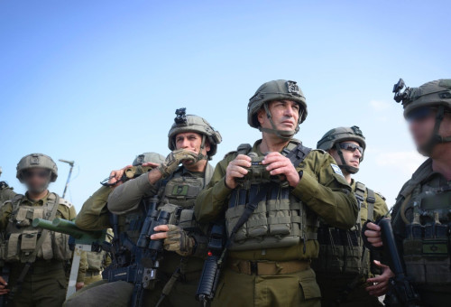 רא"ל אייל זמיר, תא"ל גיא לוי (צילום: דובר צהל)