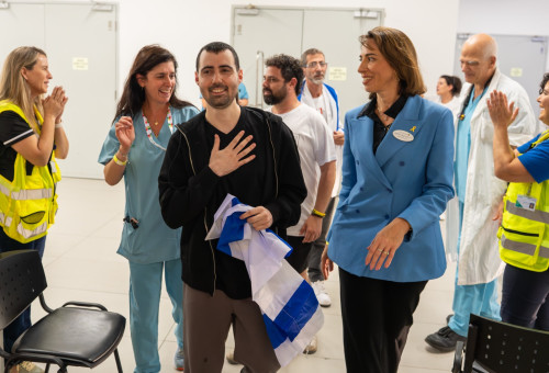 ד"ר לנה קורן וגיא גלבוע דלאל בקליטה במחלקה (צילום: לע"מ)