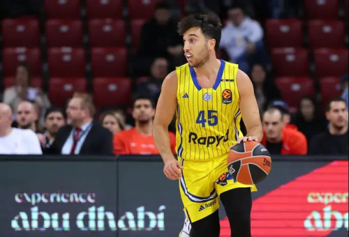 הצהובים יוצאים לדרך. בלאט (צילום: אודי ציטיאט)