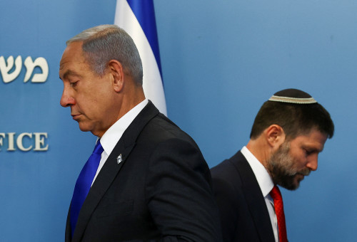 בצלאל סמוטריץ', בנימין נתניהו (צילום:  REUTERS/Ronen Zvulun)