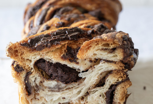 בבקה שמרים שוקולד של מאפיית לחמים (צילום: דניאל לילה)