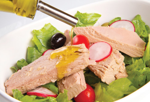 סלו עם טונה (צילום: אינג אימג')