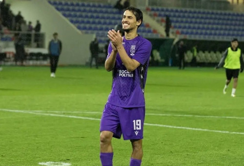 רועי קהת שחקן סומגאיט (צילום: אתר רשמי, סומגאיט)