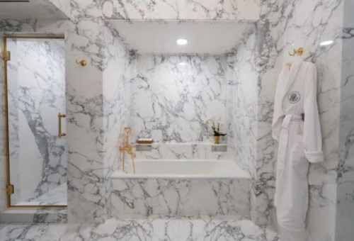 חדר הרחצה של טראמפ (צילום: שימוש לפי סעיף 27א',TRUTH SOCIAL)