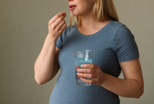 לא נמצא קשר בין אקמול בהיריון לאוטיזם (צילום: מעריב אונליין)