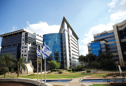 מרכז הייטק ישראלי בפתח תקווה  (צילום: רויטרס)