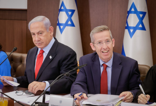 יוסי פוקס, בנימין נתניהו (צילום: מרק ישראל סלם, פלאש 90)