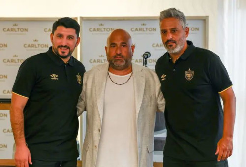 רומן מוצלח. יצחקי וכהן עם ברק אברמוב (צילום: דני מרון)