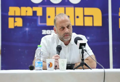 רק בריאות. חן שניידרמן, אביו של איתי (צילום: לירון מולדובן)