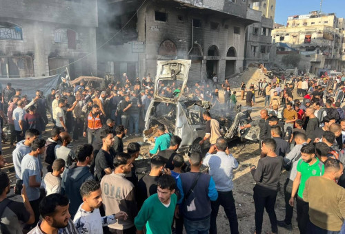 זירת החיסול מהאוויר של מפקד בזרוע הצבאית של חמאס, אבו עבדאללה אל-חדידי ובנו (צילום: רשתות ערביות)