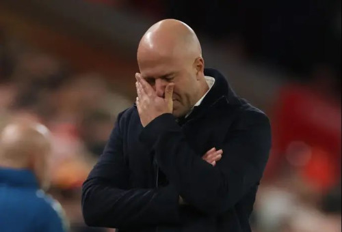 הקבוצה של סלוט הושפלה באנפילד – וזה מחזה לא רגיל (צילום: רויטרס)