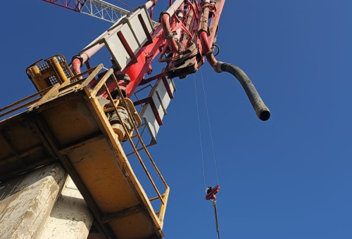 נער נתקע על מנוף בירושלים (צילום: תיעוד מבצעי כב"ה ירושלים)