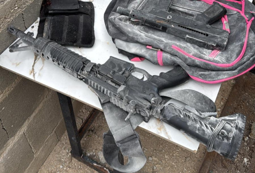 אמצעי הלחימה שנתפסו במהלך פעילות צה"ל באיו"ש  (צילום: דובר צהל)