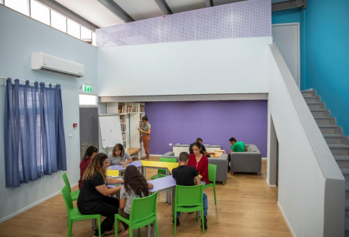 פעילות בארגון אלומות אור (צילום: באדיבות אלומות אור)