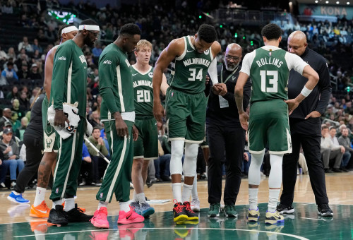 יאניס אנטטוקומפו, שחקן מילווקי (צילום: GettyImages, Patrick McDermott)