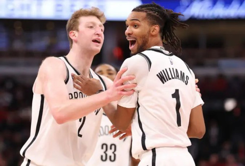 ניצחון ראשון שלו העונה. וולף חוגג (צילום: GettyImages, Michael Reaves)