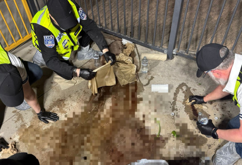 מתנדבי זק"א בזירת הפיגוע בסידני אוסטרליה (צילום: דוברות זק"א)