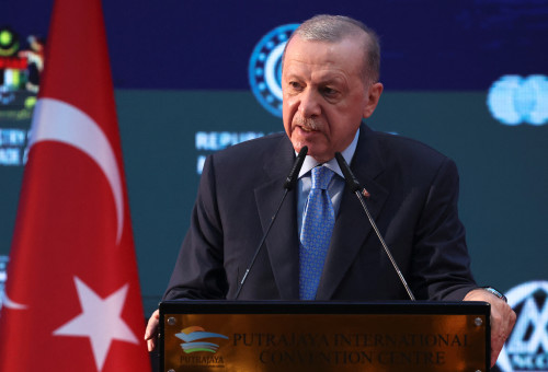 נשיא טורקיה רג’פ טאיפ ארדואן במהלך ביקורו במלזיה (צילום: רויטרס)