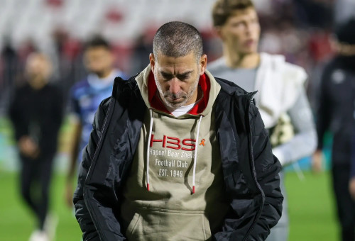 רן קוז'וך מאמן הפועל באר שבע (צילום: קובי אליהו)