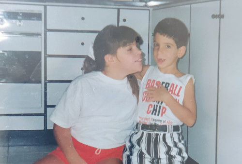 מירב וכפיר ידגר - תמונה מהילדות (צילום: אלבום משפחתי)