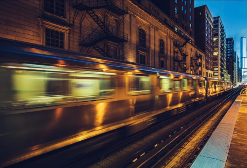 רכבת מטרו (צילום: FREEPIK)