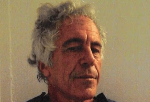 ג'פרי אפשטיין לאחר חשד לניסיון התאבדות (צילום: משרד המשפטים האמריקאי )