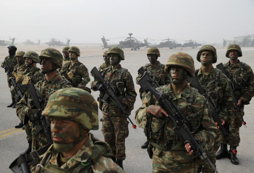 חיילים מצבא יוון (צילום: רויטרס)