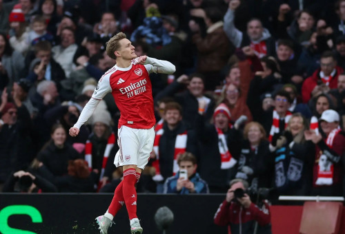 שחקן ארסנל, מרטין אודגור (צילום: רויטרס)