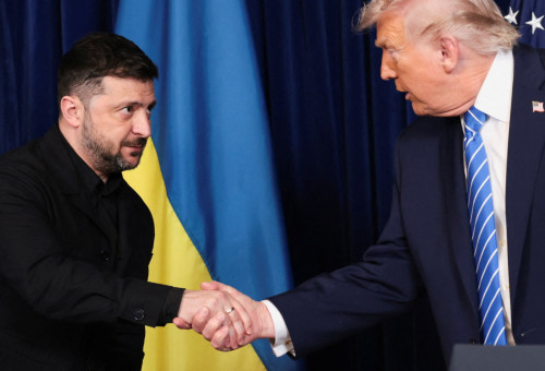 פגישת ולדימיר זלנסקי ודונלד טראמפ בפלורידה (צילום: רויטרס)