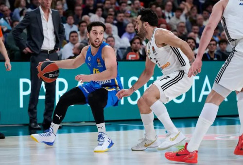 בלאט מול קמפאסו במפגש הקודם (צילום: GettyImages, Borja B. Hojas)