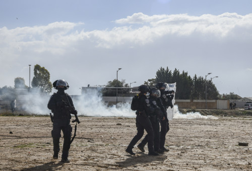 המשטרה פועלת בתראבין  (צילום: דודו גריספן, פלאש 90)