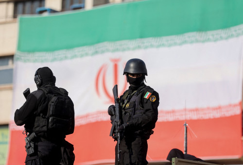 כוחות הביטחון באיראן (צילום: רויטרס)