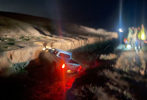 מרדף משטרתי בנגב: מבריח אמל"ח איבד שליטה על הרכב ונהרג (צילום: תיעוד מבצעי מד"א)