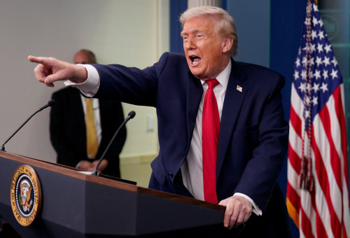 דונלד טראמפ במהלך מסיבת העיתונאים  (צילום: רויטרס)